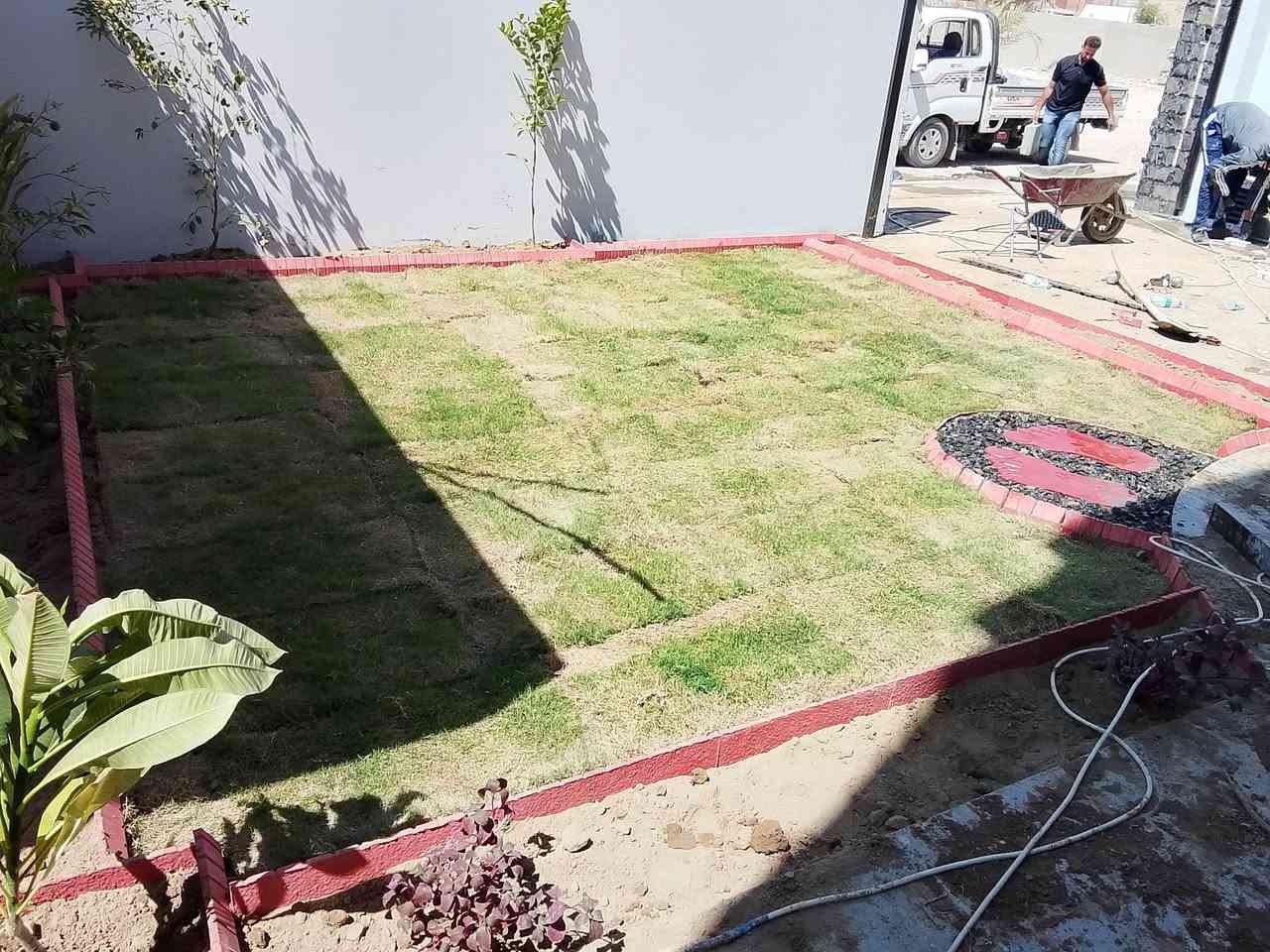 السلام عليكم مستعدين لعمل الديكورات وتزيين الحدائق بالحجر وكل ألامور المختصه في الحدائق كل ماعليك هو الاتصال على الرقم ***********
او ماراسلة الصفحه
