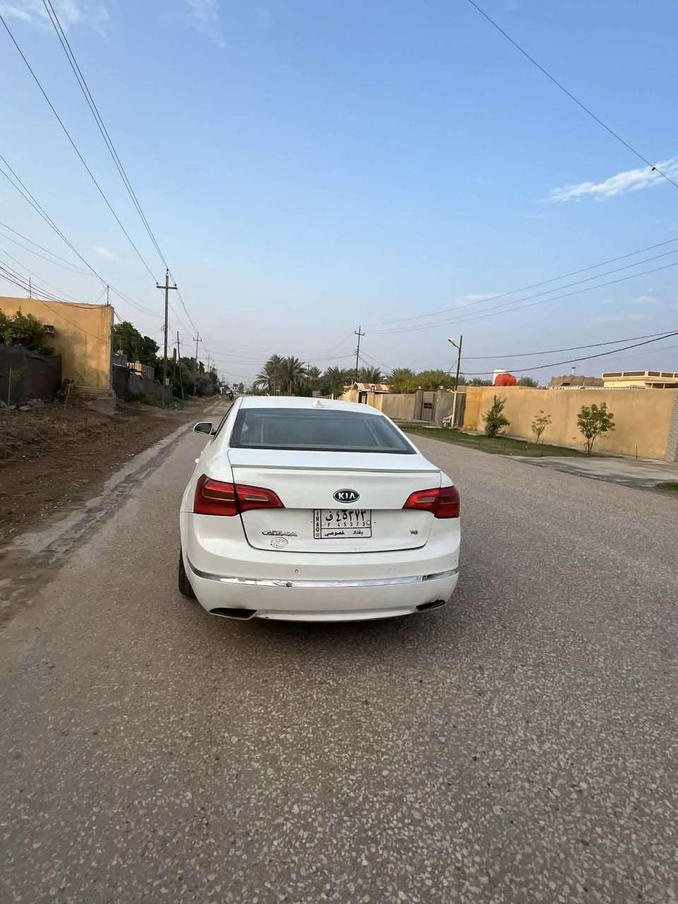 السلام عليكم كيا كادنزه 2011خليجي 
السعر105
محرك وكير وحدايه وتبريد. كفاله. عامه 
بيه صبغ اربع. قطع بدون دوخل سياره كلش 
جديد احلى من صور مكان حله 
***********
