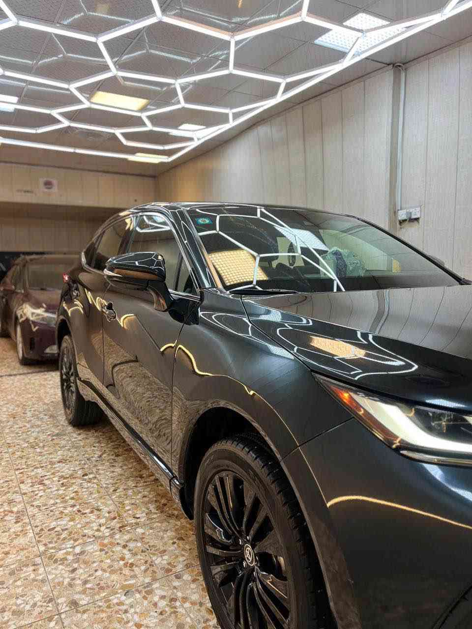 Toyota venza 2023

تويوتا فينزا 2023
فئة xle
Night shade edition 

بدوون ايرباك

مواصفات XLE 

كشنات جلد

تدفئة كشنات

كرسي السائق كهرباء

الصندوق كهرباء مع فتحه بتمرير الرجل تحته

لايت ليد وحاجب نهاري وكشاف ليد

شاشة كبيرة

بصمة تشغيل وبصمة ابواب 

دفع رباعي 

رادارات امامي خلفي

اوتو ستوب 

وبعد بيها مواصفات

السيارة ماشية 38 الف

السعر (225 $ )

للاستفسار *********** بغداد, العراق
