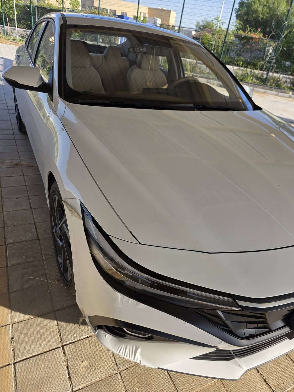 السلام عليكم 
النترا تجميع صيني 
سلايد روف 
اشاير بالمري 
كامرة خلفية 
مثبت سرعة 
حساس أمامي خلفي 
أربع وضعيات قياده 
اوتو بارك 
كشنات جلد 
تبريد قطعتين 
عازل حراري و صوت 
رقم اربيل باسمي 
المكان النجف الاشرف 
للتواصل ***********
السعر 143
