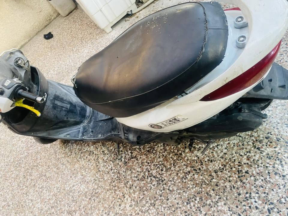 سلام عليكم دراجه بريز للبيع حلوه ونضيفه شلعه ومعدل
بيها نواقص بصيطه كلش مكان بغداد الشعب
السعر 375 رقم ***********
