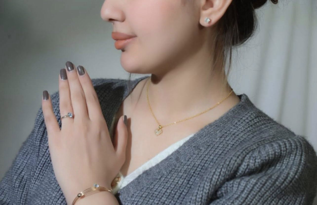 اكسسوارات حديثه 
دزاينات مختلفه
كل مديل يختلف عن الثاني داخل الصور
التوصيل سماوه 2000
التوصيل محافظات 5000


**إذا كنت صاحب هذا الإعلان وتريد حذفه لأي سبب، رجاءا أرسل رسالة إلى الدعم الفني**