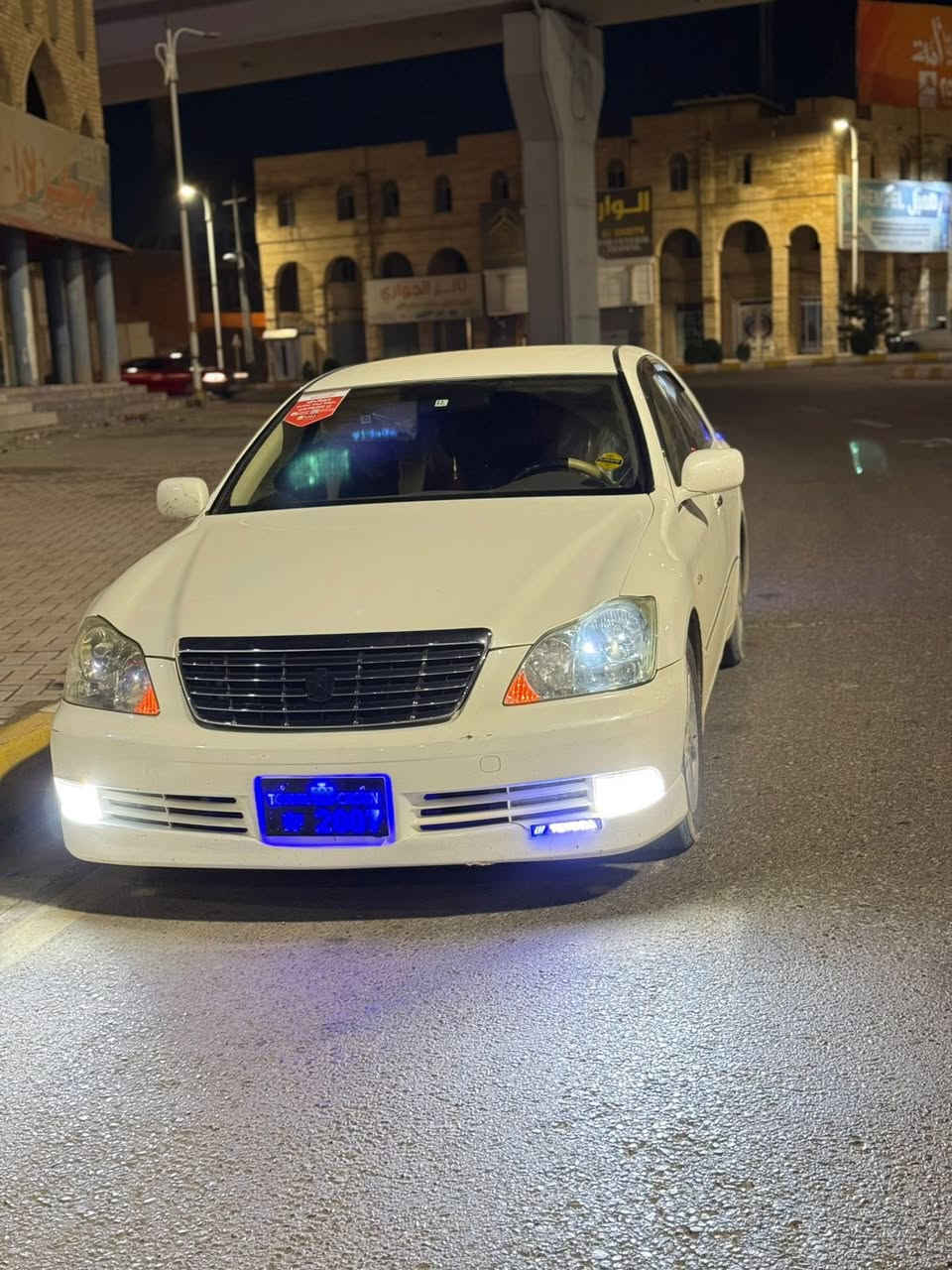 السلام عليكم شاهينه گص گص  انضف من الصور سياره  خير من الله  ما ناقصها  شي السعر 44 وبيها مجال مكان السياره بيجي البوطعمه  هـ ***********
