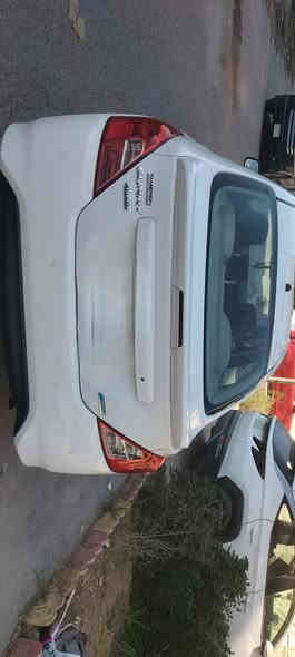 السلام عليكم
نيسان سني الهندي البليته الزركة موديل 2020 ماشية 45 الف قابلة للزيادة السيارة بأسمي من سنة 2020 عندي سعرها 110 ورقه رقمها بغداد مكاني شارع فلسطين  رقمي 
***********
