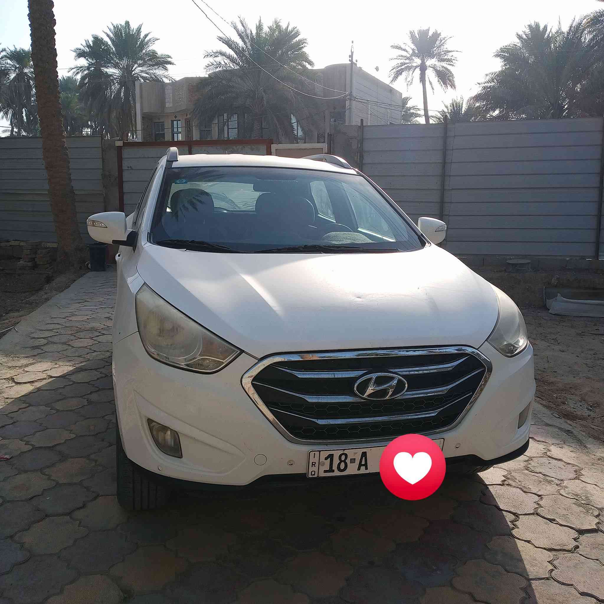 هونداي توسان
الموديل ٢٠١٢
وارد خليجي بدون حادث او صبغ 
ماشيه ٢٩٠ 
كير ومكينه ممفتوحات
تبريد تدفئه 
رقم بابل
مواصفات 
اشاير بلمري 
تحكم ستيرن 
جام اوتو 
السعر ١٣٥ وبيهه مجال للتواصل 
*********** بي واتساب
