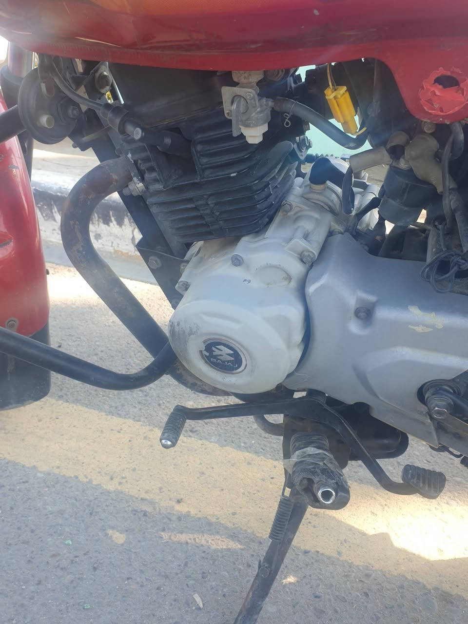 السلام عليكم دراجه بوكسر كلاسك موديل 21 دراجه خير من الله بيه خيط تبخير وكله شغله تعديلات بصيطه السعر 950 وبيه مجال الرقم *********** بي وساب المكان بغداد المدينه الصدر
