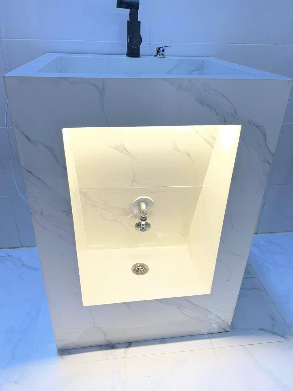 ✨ مغاسل بورسلين – تفصيل حسب الطلب
📐 تصميم عصري وتشطيبات فاخرة
🏡 مناسب للمنازل، المحلات والمشاريع
🎨 تفصيل بالمقاس واللون اللي تريده
✅ جودة عالية • أسعار منافسة • تنفيذ دقيق
📩 للحجز والاستفسار راسلنا على الخاص
. واتساب ***********📲
