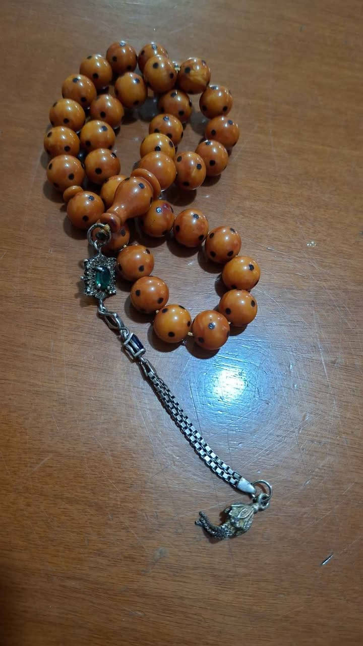 سبحا مسكي  سعر 50$  70170941 فالوغا, بعبدا


**إذا كنت صاحب هذا الإعلان وتريد حذفه لأي سبب، رجاءا أرسل رسالة إلى الدعم الفني**