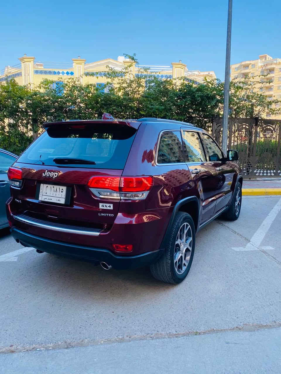 إعلان.هام لعشاق الجيب✅ 

جيب لمتدد بلص خليجي ٢٠١٩ 
ماشيه٧٨ الف كيلو 
مكفوله من الضربه 
رقم بغداد 
بانوراما 
خزن ميموري كشنات
كشنات تدفئه وتبريد 
مرايات تعتيم للضوء العالي 
رادارات جانبيه وخلفي
بصمه ابواب وتشغيل عن بعد 
فور ويل
صندوك كهرباء شفط 
عدتها كامله 
٣ شاشات وسماعات
وباقي المواصفات مال اللمتدد
مكانها بغداد.

***********
