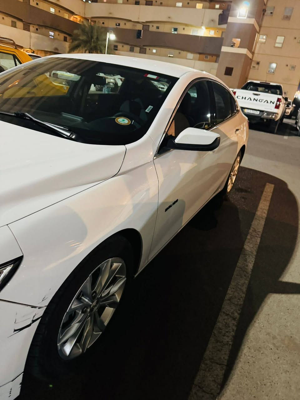 السلام عليكم 
ماليبو للبيع 2023
رقم بغداد باسمي 
ماشيه 101 كيلو
بصمه تشغيل بصمه دخول  
تشغيل عن بعد 
تبريد قطعتين
رادار مانع تصادم 
تحديد مسار 
تدفئه كشنات شاشه كبيره 
داخل السياره كلش نضيف و جديد 
حادثها جاملغ خلفي عكس السايق و الباب الباقي مكفول 
و هنا بالعراق صار بيها شخط بالدعاميه الاماميه جهه السايق و الدعاميه الخلفيه 
مكاني بغداد المنصور 
***********
غير متواجد على الفيس فقط على الرقم 
سعرها 14٫000
