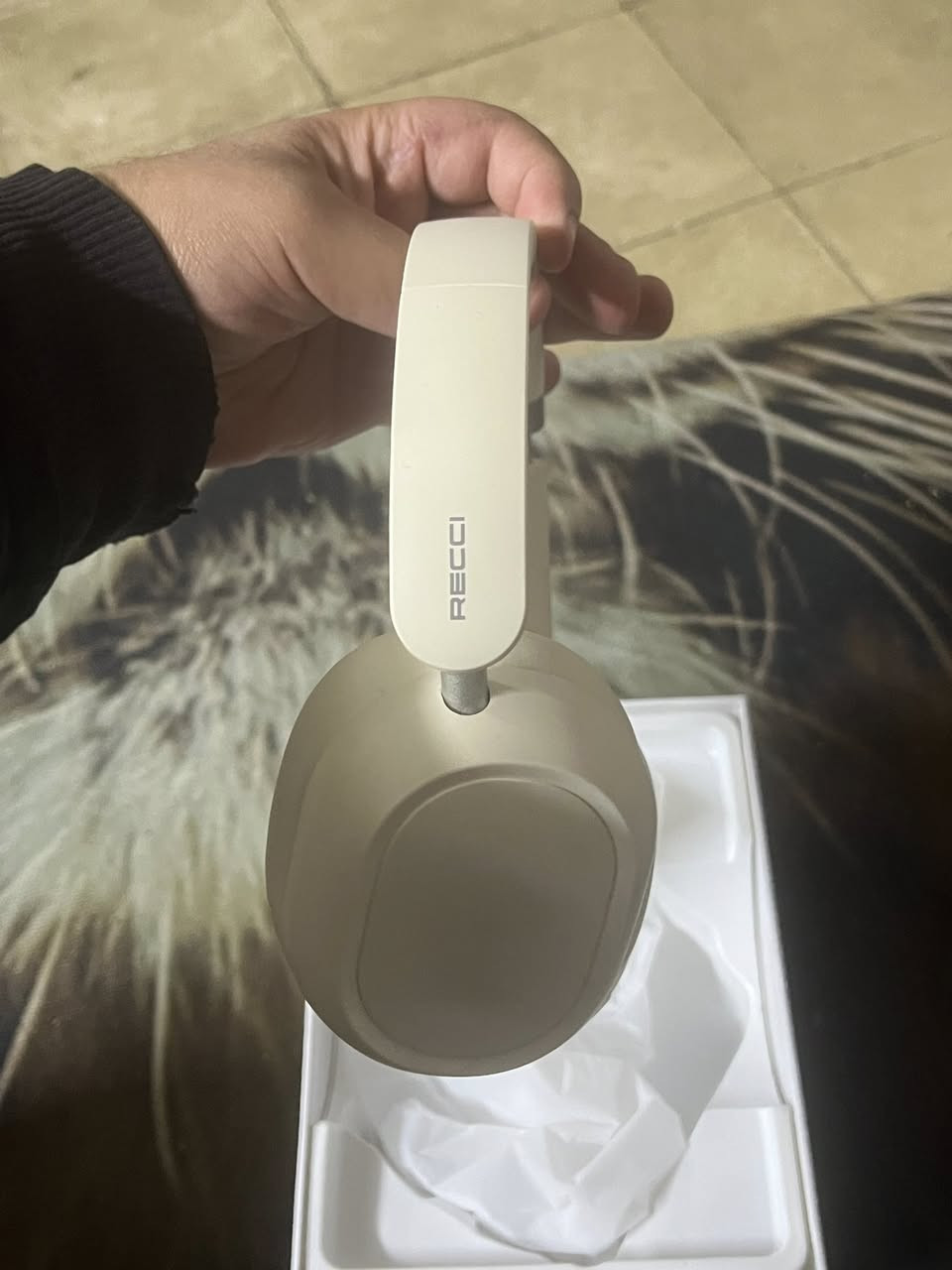 للبيع سماعه مكاني بغداد حي الجامعه
السعر ٣٠ الف 
للتواصل عبر الرقم الاتي : 

***********
