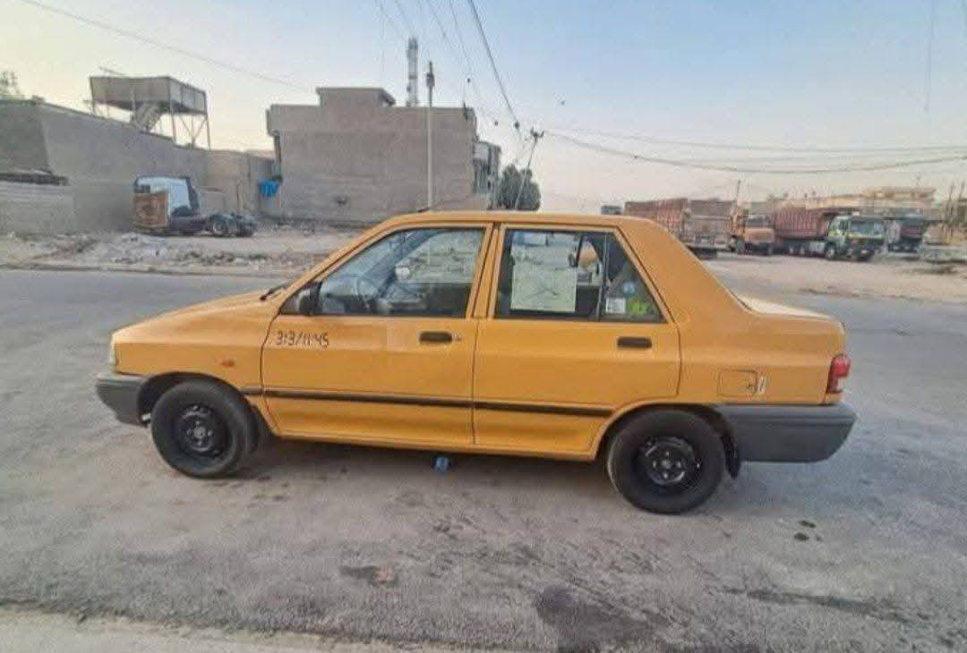 سلام عليكم
سايبه موديل 2017 
رقم بغداد دولي هزه جديد باقي علا الستلام
سياره نضيفه  اذ مو شراي لا تجي سعر مليونين 2
استفسار ***********
اذه مو شراي لا تجي لين مستعجل عل بيعه
