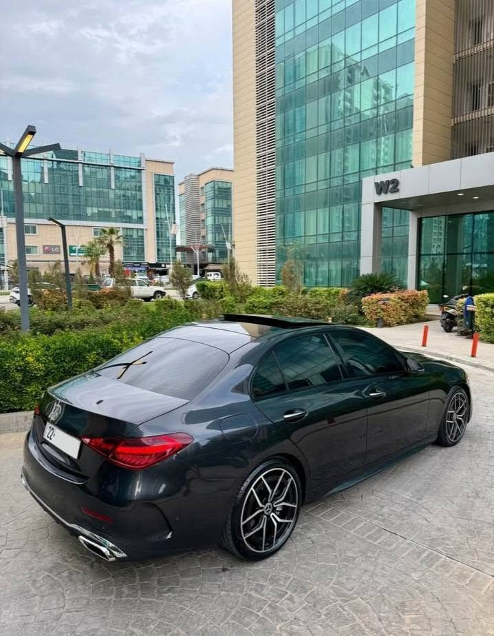 Mercedes benz C300
موديل 2023
بدي AMG بلادي 
وادر أمريكي
فول مواصفات
رادار 360
كاميرا 360
دشبول بيانو
بانوراما
5 بسمات
لايت امامي زينون
ليد خلفي وامامي
ويل حجم 19
كشنات كهرباء ميموري
كشنات تدفئه
 داخل مشمشي
داخل ليد 64 لون
سياره كلش جديد اوحلوه او بدون اي نقص
بس جملخ خلفي صبغ بها 3 مكان pdr
بدون دواخل و ايرباك
سياره رقم اربیل سنوية وهزه جديد
تحویل ثاني يوم
ماشي 55 مايل
سعر ( 338 ورقه) بي مجال
مكان سيارة اربيل
رقم موبایل
***********
