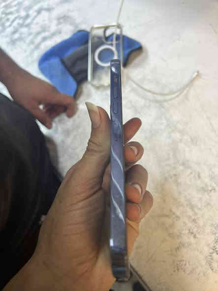 سلام عليكم آيفون 13 برو ماكس ذاكره 256جهاز مكفول من كلشي كارتون مالته ضمان تأخذ الجهاز ايشي مبدل يرجع وتر بروف كفاله من كلشي ***********عنوان بغداد  الكراده السعر 800 وبي مجال
