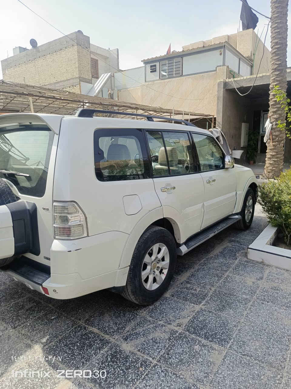 السلام عليكم من رخصت مدير الگروب
سيارة باجيرو 2010 فول مواصفات حبتور بيها صبغ چاملغ الجهة الـ أيمن أمامي وشبر بالـ بنيد معجون ،گير و محرك مكفولات صدر أمامي وخلفي كُلة جديد رقم بغداد انگليزي
سيارة بأاسمي ثاني يوم تحويل السعر 122 للاستفسار على الرقم 0771030984 ،ممتواجد ع الفيسبوك


**إذا كنت صاحب هذا الإعلان وتريد حذفه لأي سبب، رجاءا أرسل رسالة إلى الدعم الفني**