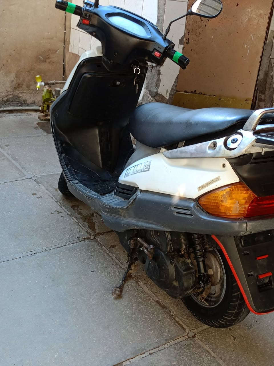 السلام عليكم دراجه فضائي 100كفرات اصلي تخم تاير جديد الكهربائيات شغاله ؟بس بيهة خربطه خفيفه شغاله.بغداد مدينه الصدر.غير متواجد على الفيس))))***********)))هذا رقمي))السعر 450
