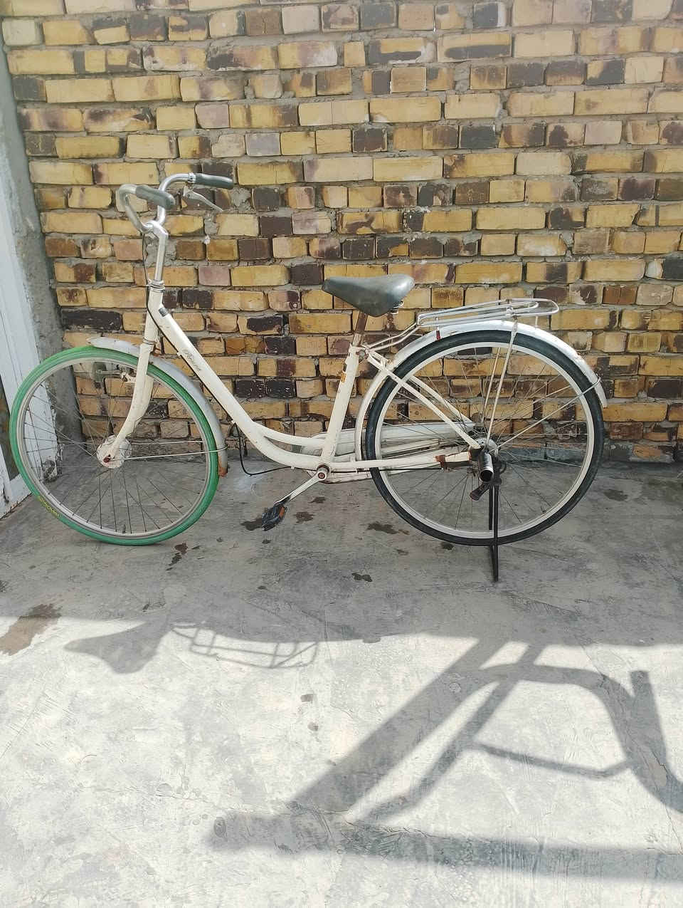 سلام عليكم بايسكل 90وبي مجال للشراي أو امراوس النجف الاشرف عباسيه الرقم ***********
