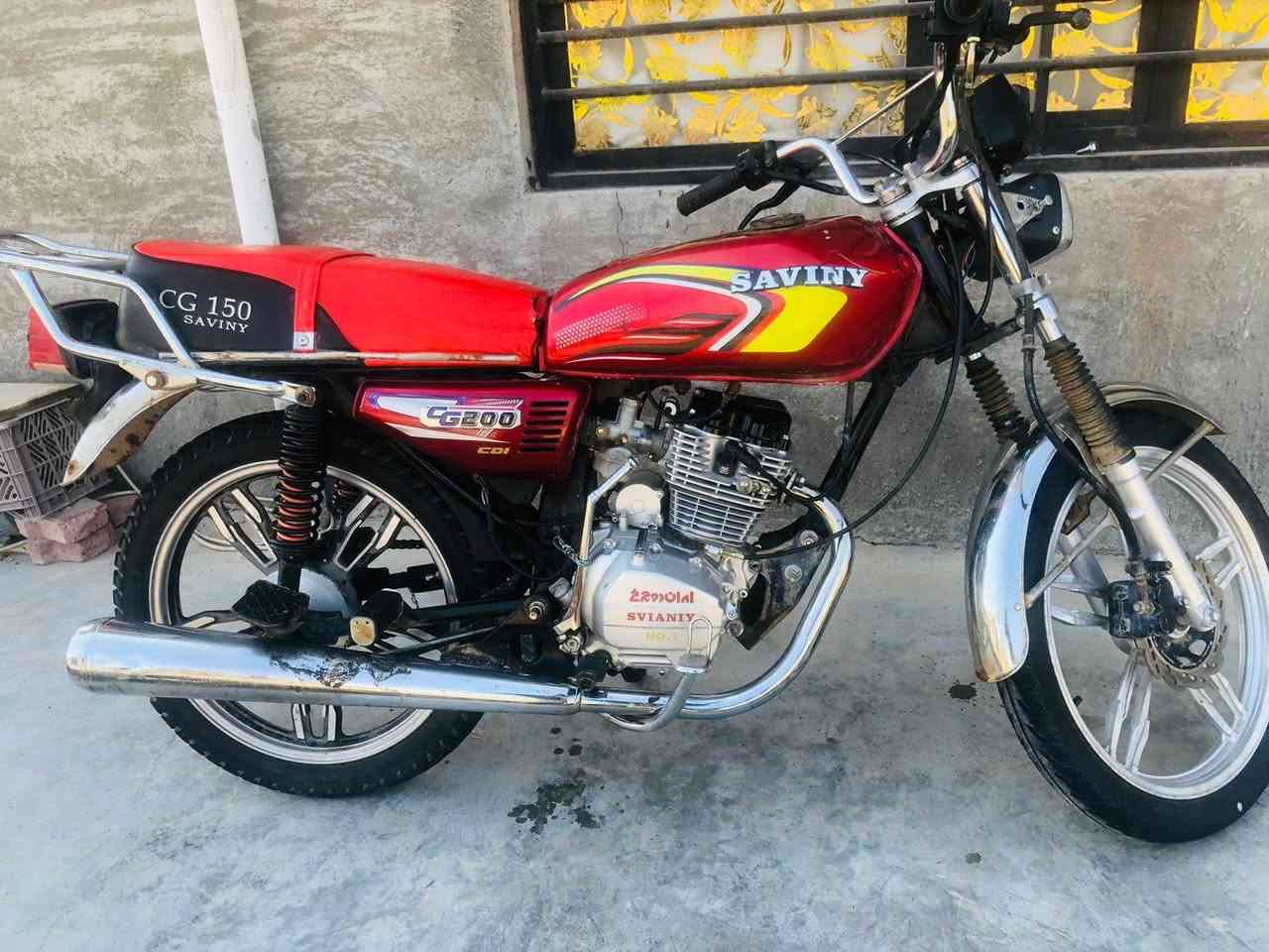 السلام عليكم 
دراجه ايرانيه خمسه كير للبيع مكانها ابو غريب السعرر 475وبيها مجال 
نقصها اشاير واستان تعليك
شغاله سلف هندر كامله من كلشييي خابر وبيك خير وتدلل
اتصال 📞 ***********
واتساب***********
