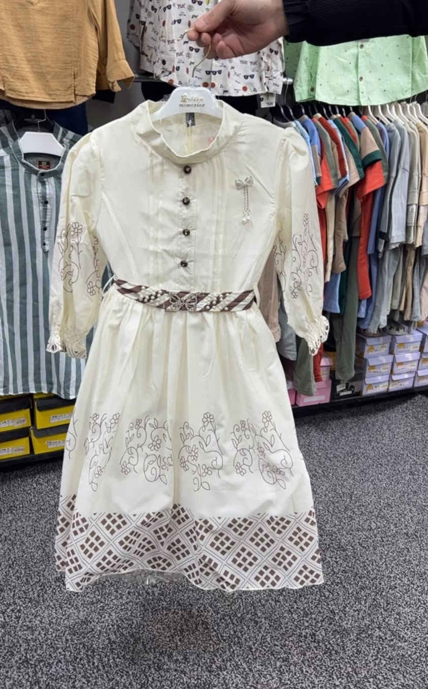 تخفيضات العيد
فستان بناتي  

من عمر٦–١٢ سنة 

السعر (١٥.٠٠٠) 

سامراء شارع البوأسود /مجاور عمارة اكرم الحاوي 

***********

يوجد توصيل داخل سامراء
