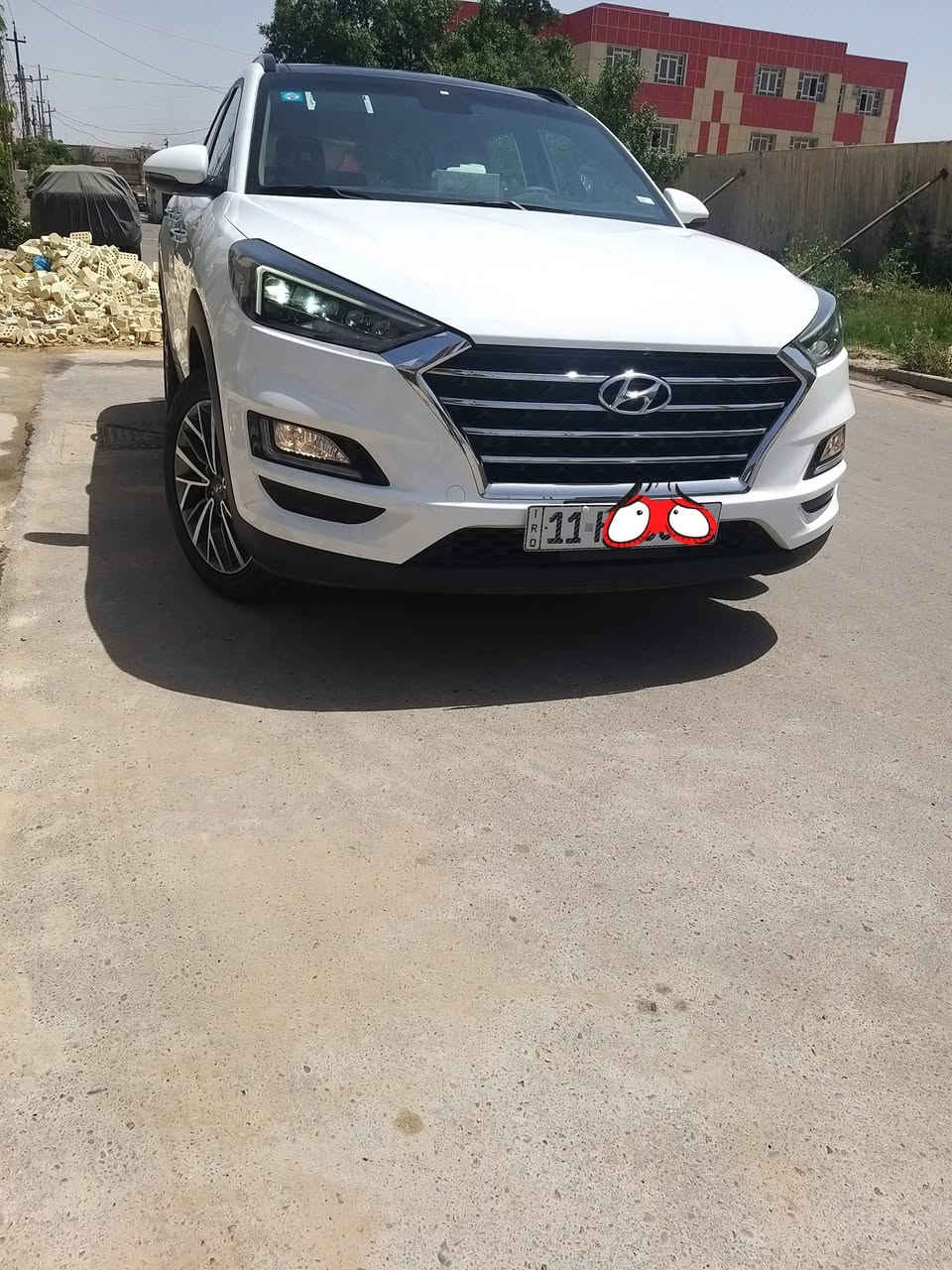 توسان ٢٠١٩ خليجي فول مواصفات
السيارة جديدة شركة الكاصد كير محرك ع وضع الشركة محرك ٢٠٠٠ دوش جاهزة من كلشي متصرف عليهه اي شي . 
المواصفات : 
بنوراما . بصمة تشغيل وابواب . تبريد قطعتين . شاشة .كامره دوارة . تحكم ستيرن . حساس امامي . حساس خلفي . كشنات كهرباء . لد امامي وخلفي . خمس عدسات زنون . مري شفط وترحيب عند الاقتراب . اضاءة باليدات . كروس سرعه . واير ليس شحن . ومغلفه PPF . ماشية ٦٦ كيلو . بيها ملاحظات بسيطة مرفقه بالسونار سعرهه ١٩٤ ورقة مكان بغداد حي الجهاد الرقم ***********
