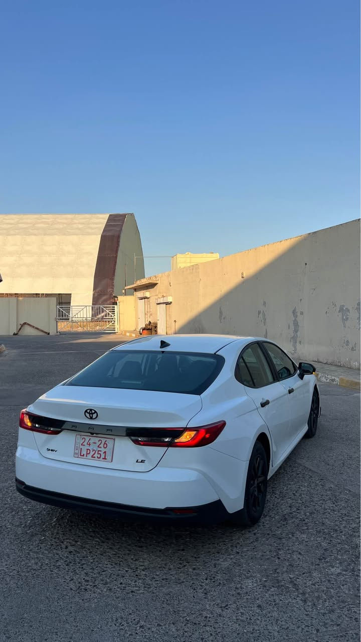 2025 Camry LE black top 
عام صبغ بدون شاصي  بدون ارباك 
رجاء لادز رسالة شراي اتصل 
*********** واتساب 
سعر 170 أربيل, العراق
