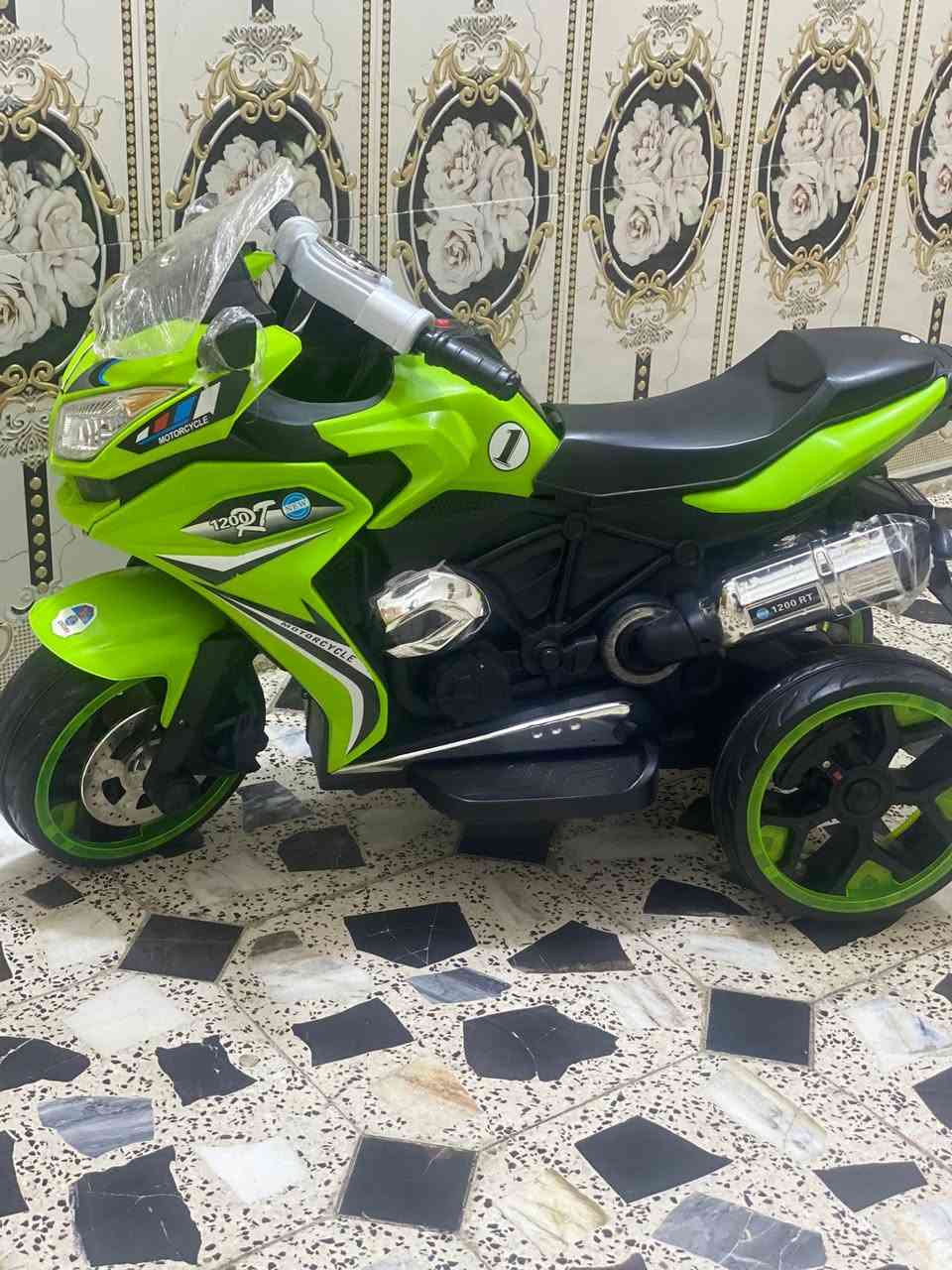دراجة شحن للبيع جديدة استخدام شهر
السعر ١٠٠
العنوان بغداد مدينة الصدر


**إذا كنت صاحب هذا الإعلان وتريد حذفه لأي سبب، رجاءا أرسل رسالة إلى الدعم الفني**