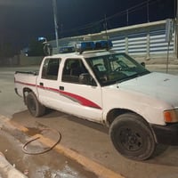 جمسي موديل 2006سياره نضيفه مجفته مره وحدة لاتنقيص ولا تبخير سياره خير ...