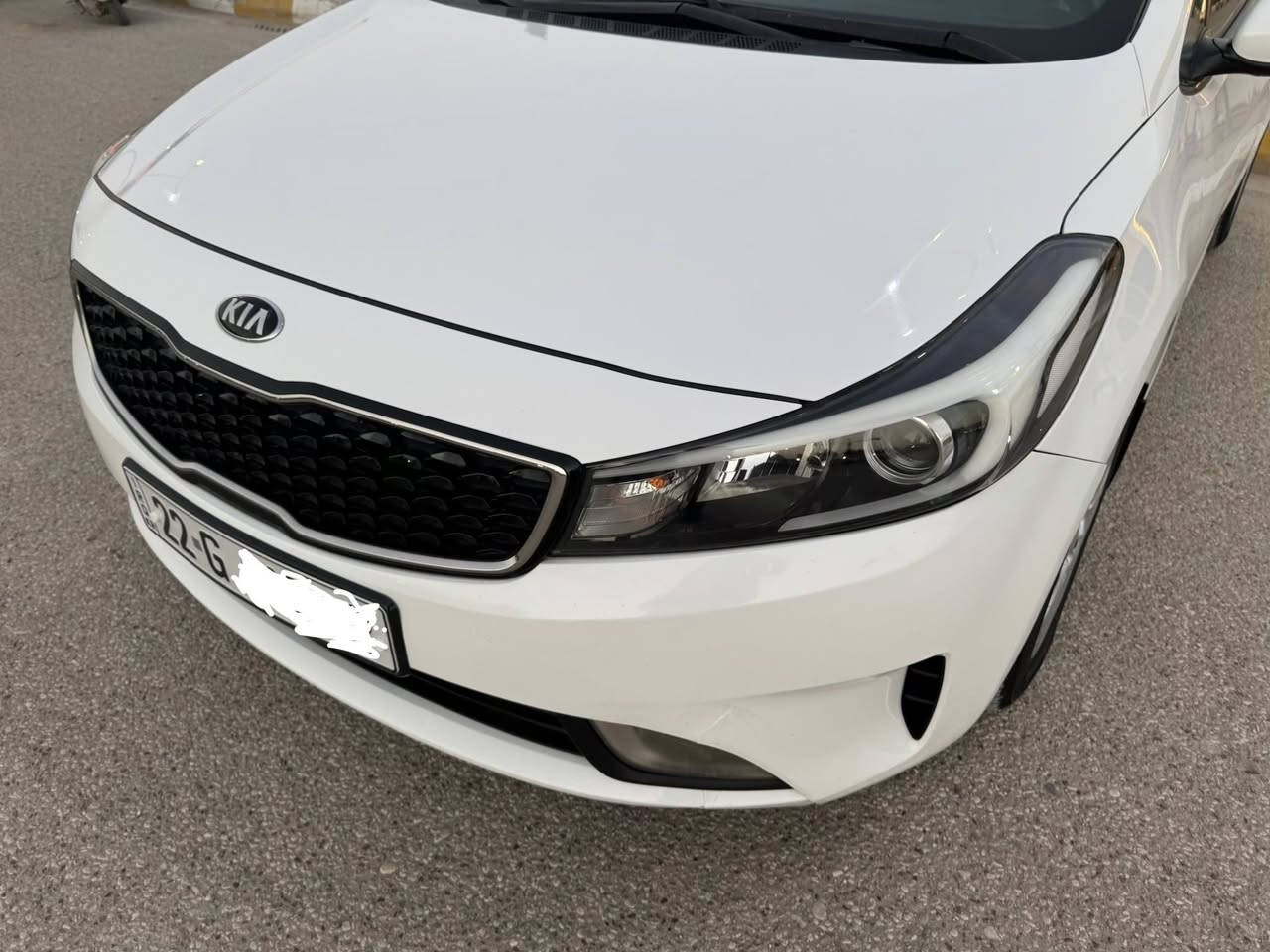 السلام عليكم
كيا سيراتو 2018 
كفاله عامه فقط بارد بسيط
محرك 1600 بلادي 
رقم اربيل دولي باسمي 
المواصفات عاديه 
العنوان محافظة القادسية 
رقم الهاتف 
‏‭0780 058 2221
‏‭0771 233 3754
