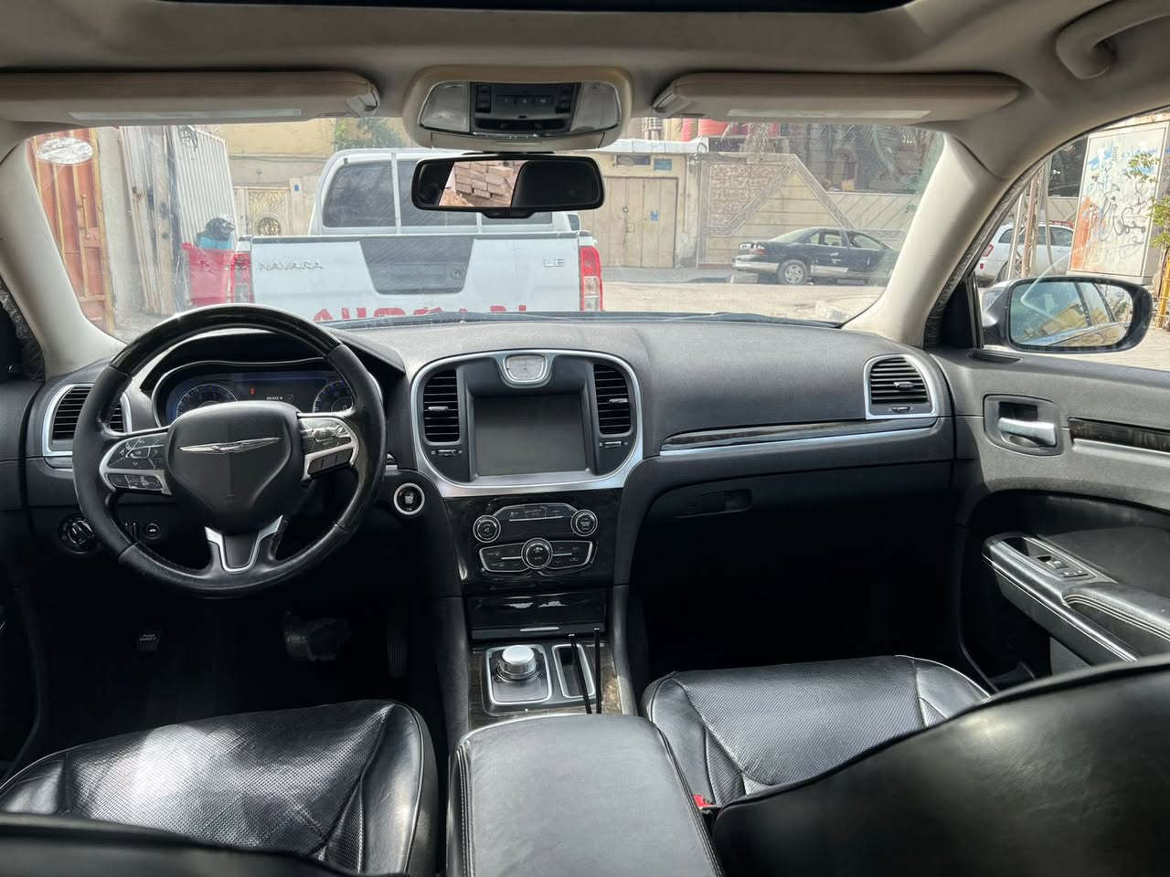 السلام عليكم اوباما مديل 16 c محرك 3600 كفاله عامه ضربه وصبغ وكص السياره فول موصفات فتحه كشنات كهربائيه خزن ميموري برده خلفيه متومه وجاهزه رايد مرواس بتاهو او جيب حديث وحاضر للفرق مكان السياره بصره ***********
