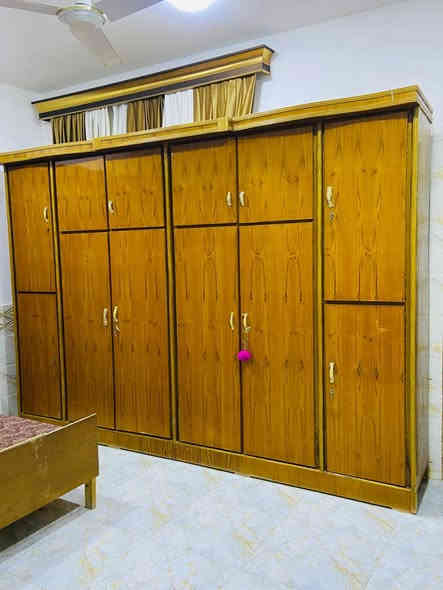 سلام عليكم للبيع غرف نوم هودج خشب صاج داخل وخارج بشرط 5 ملم حطاطه كنتور ملحق 6طابقين استخدم قليل عنوان الرمانه البعبيد سعر 900 وبي مجال ونقل وشد مجاني واصل لباب بيتك 
***********/وتساب
