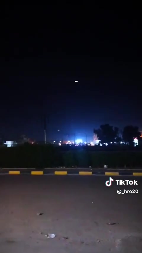 كوفي للبيع
العنوان المجمع الجديد قرب محطة البانزين خانه القديمه
الكوفي جاهز من كل النواحي للتواصل وتساب او الاتصال
***********
