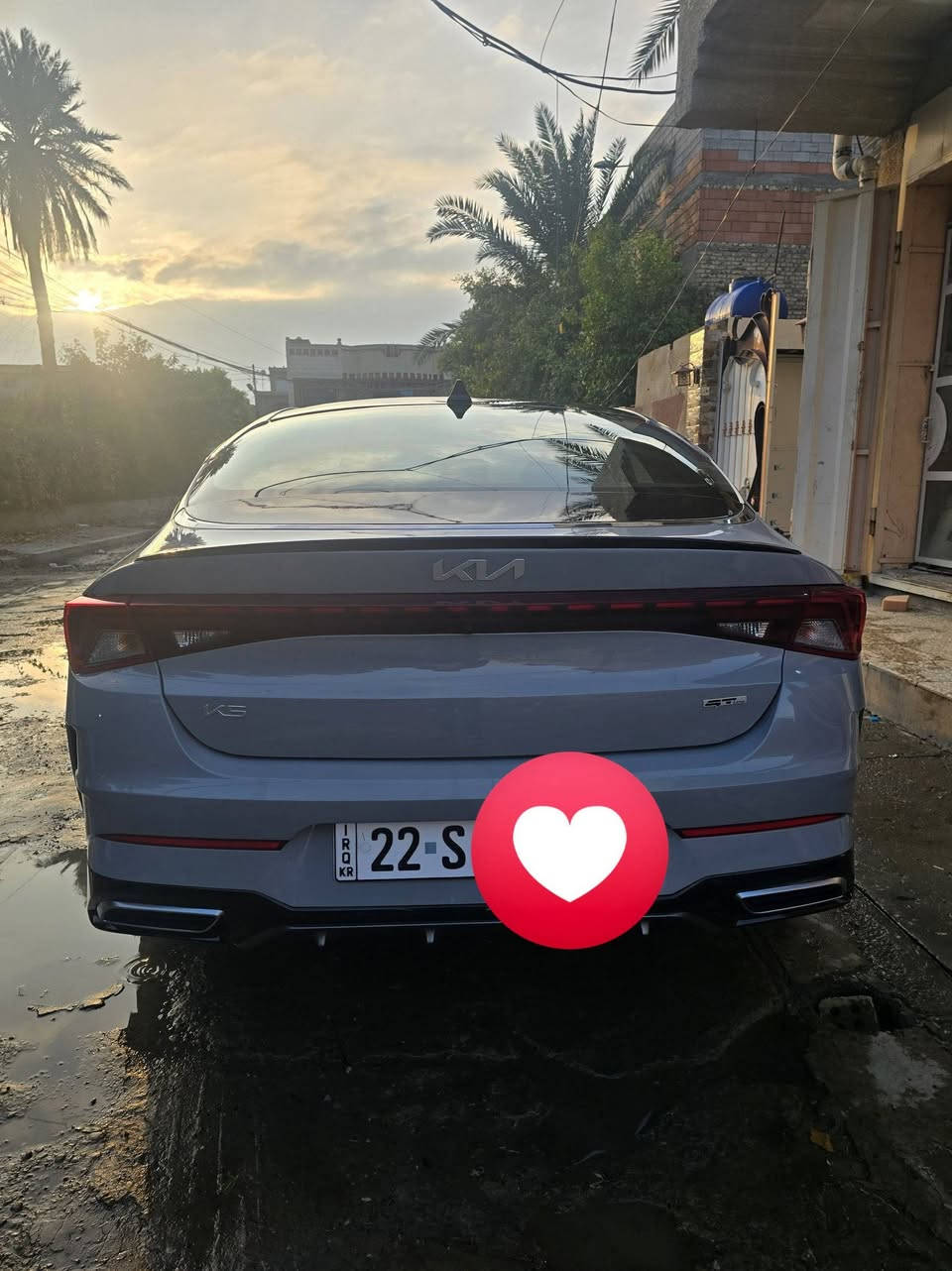 سلام عليكم
كيا K5 GT-Line 2023.
رقم أربيل، باسمي، سنوية وفحص جديد.
اللون: سمنتي.
المحرك: 1.6 تيربو.
المسافة المقطوعة: 45 كم.
المواصفات:
- سقف بانورامي.
- تشغيل عن بعد.
- رادارات أمامية وخلفية وجانبية.
- نظام النقطة العمياء.
- قيادة ذاتية.
- دخول ذكي.
- مثبت سرعة تكيفي (كروز كنترول).
- شاشة عرض كبيرة.
- شحن لاسلكي.
- فرامل يد كهربائية.
- بصمة تشغيل.
- إشارات انعطاف على المرايا الجانبية.
- كاميرا محيطية.
- نظام Auto Hold.
- ترحيب عند فتح الأبواب (إضاءة ترحيبية).
- مقاعد كهربائية.
- داخلية حمراء.
موقع السيارة: صلاح الدين، بلد.
التواصل:***********
السعر 218$
