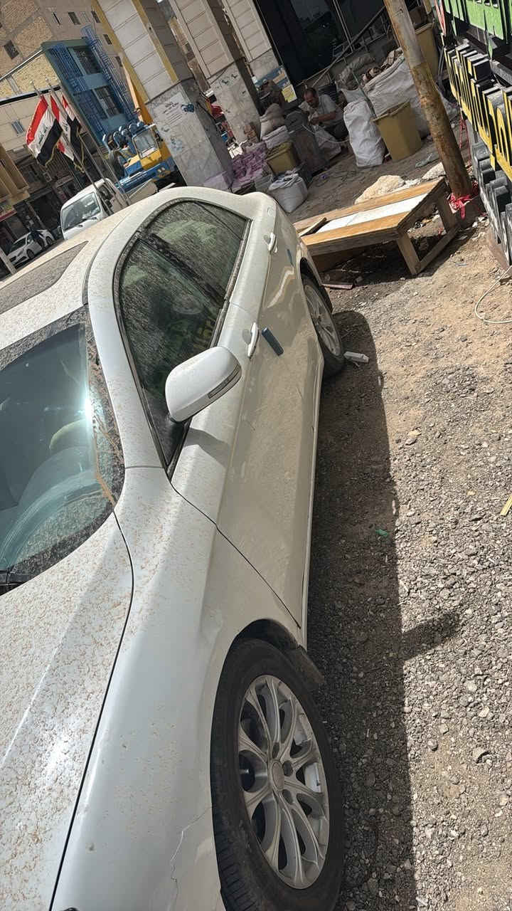 السلام عليكم…
جيلي امكراند  C8 

محرك وكير مسيوبيشي لانسر 2000 

رقم بغداد 

مكينة كير تبريد 

موديل ٢٠١٢ 

سيارة بيه صبغ متفرق اثر تلكيط خياسات 

السعر ٦٢$ وبيه مجال 
النجف الاشرف 

***********
