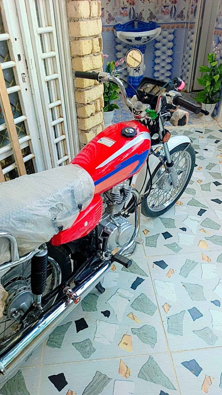سلام عليكم نامة مديل 26 مكفولة كفالة عامة مكينة الاصلية 3 احرف سعرة اتصل ع رقم وتدلل ***********
