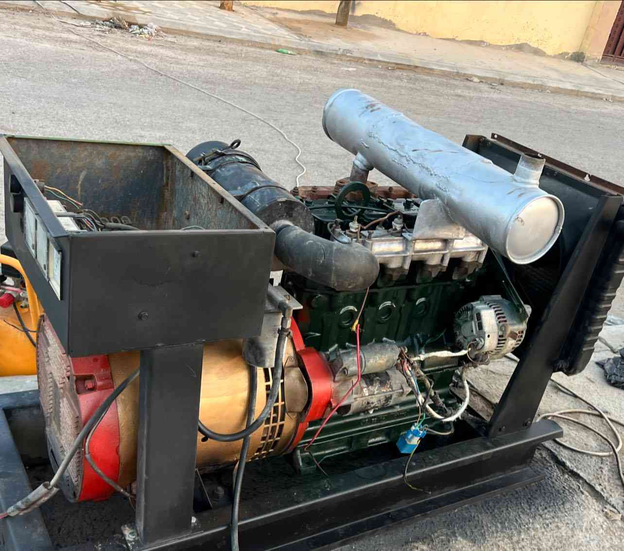 لستر بتر إنكليزي 15 كيفي شرط لاتبخير ولاتنقيص ولامفتوح / صلاح الدين ***********
