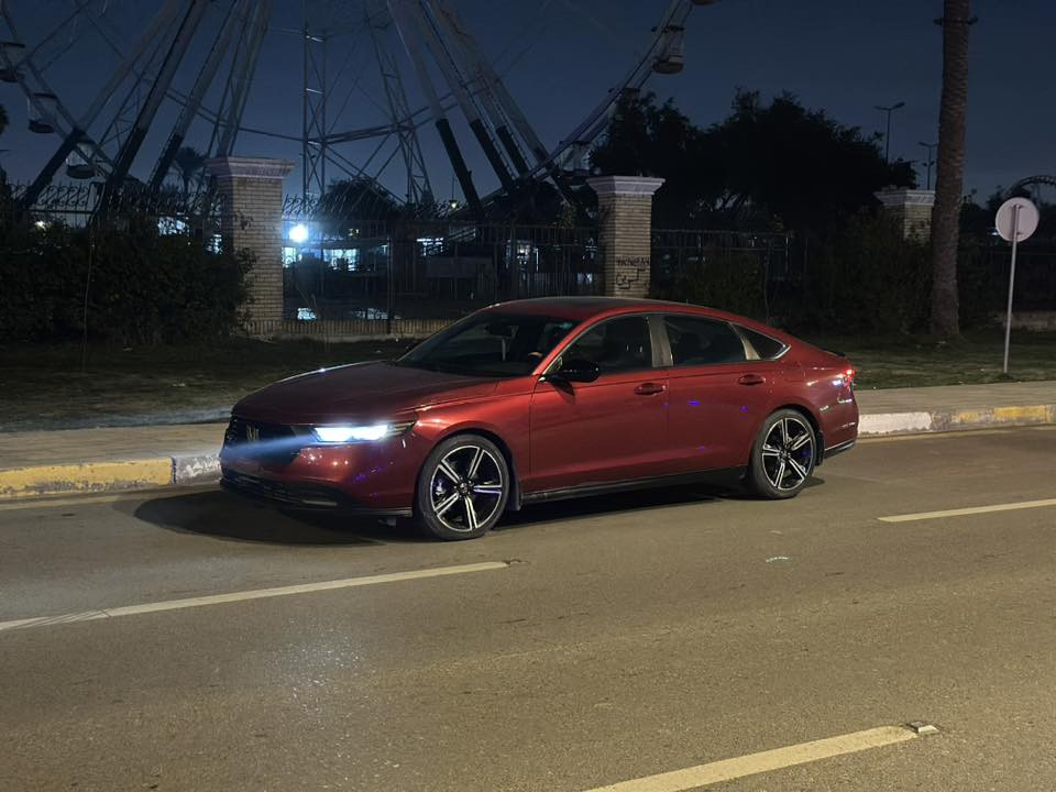 للبيع هوندا اكورد سبورت مديل ٢٠٢٣ بدون ايرباك السياره رقم بغداد السعر 170 رقم الهاتف ***********
