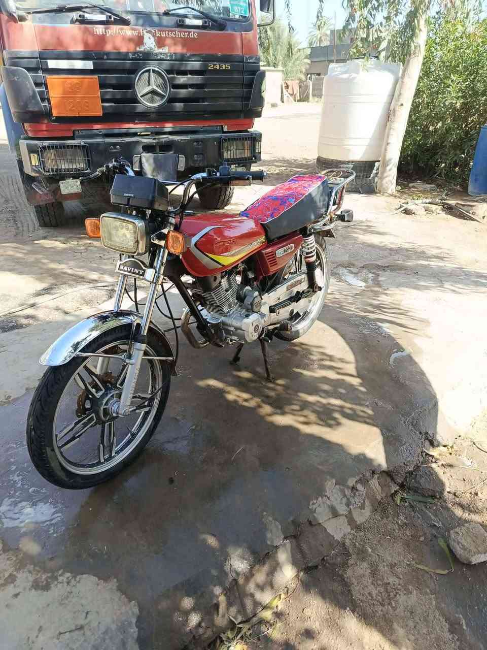 دراجه سافان مديل 23 مكينه مامفتوحه ماعايزه شي 
مكانه حله عوفي سعره 375بيه مجال بسيط 
***********
