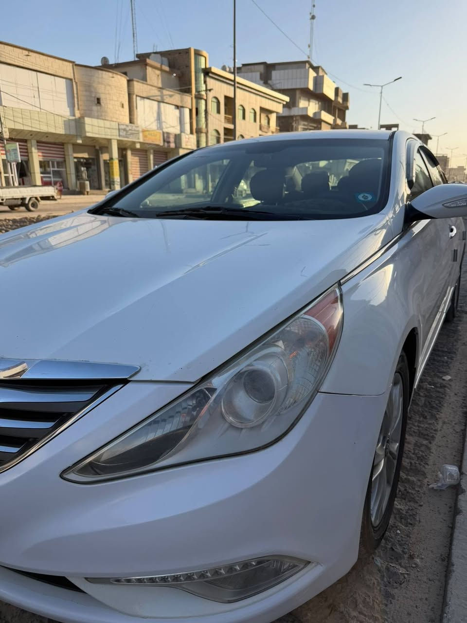 للبيع.... للبيع
سوناتا اميريكي موديل ٢٠١٣
رقم بابل دولي 
سيارة فول مواصفات عدا الفتحه
محرك GDI ٢٠٠ تيربو 
بصمه تشغيل 
تبريد ثلج 
تدفئه تبريد كشنات
شاشه كبيرة
كشنات جلد + كهرباء
تحكم ستيرن جهتين
شفتات قياده
حداديه صدر مكفول
تخم تايرات جديد
ويل كروم 
محرك كير خير من الله 
بيها بارد جاملغ خلفي وبيه تكحيلات فقط والباقي مكفوله السعر ١١٥ وبيه مجال 
مكان السيارة بابل ***********
                          ***********
السونار مرفق بلمنشو.
