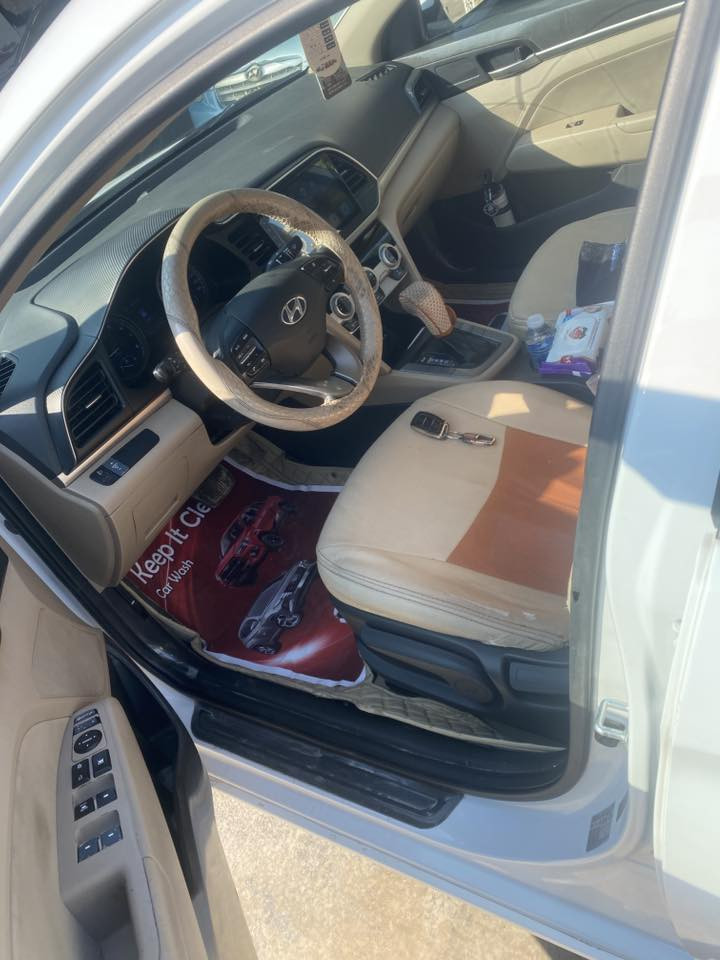 النترا خليجي موديل ٢٠٢٠ فول  مكفوله عدا البارد البونيد مؤشر بالصوره رقم بغداد السعر ١٦٣وبيها مجال العنوان ديالى الخالص ***********
