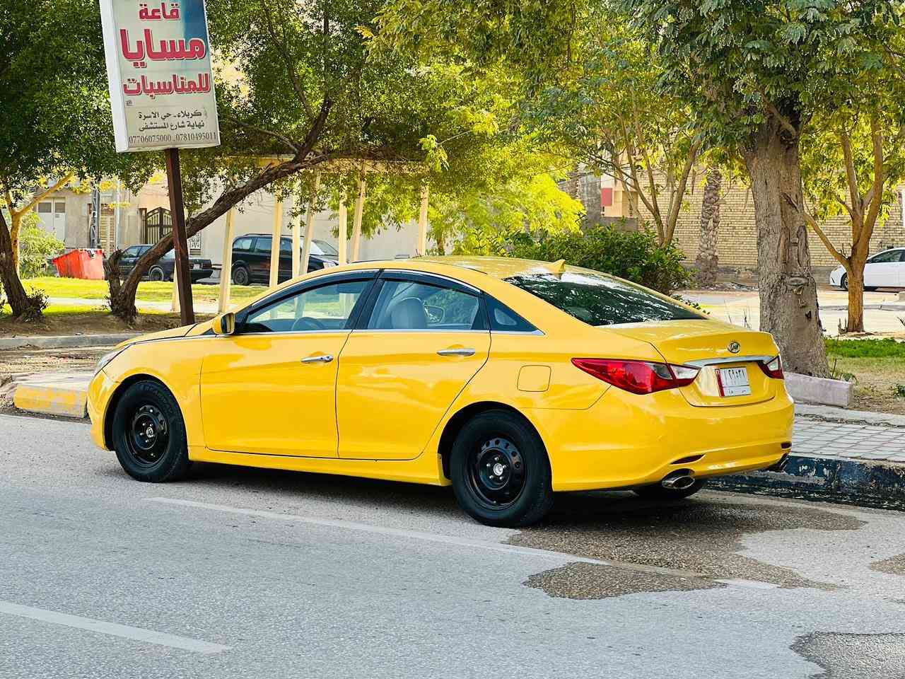 سوناتا مديل 2011 سعر 96قابل للتفاوض الأستفسار اتصل ***********وراد أمريكي كفاله من الحادث مواصفات فول واحد على واحد فتحه سقف بصمه تشغيل بصمه أبواب شاشه كبيره كامره خلفيه كشنات جلد كهربائي اشاير مري كهربائي قطعتين تبريد حساسات امامي وخلفي مثبت سرعه مكينه وكير مكفولات حداديه جديده تخم تاير تبريد تدفئه شغال رقم بابل إنكليزي مشروع وطني سنويه ل 30 خطها كربلاء/بغداد مصفره هيئه وغرامات 
مكان سياره كربلاء
