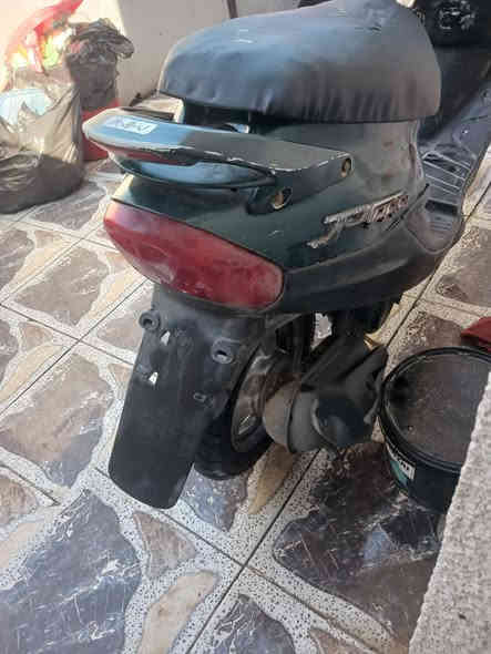 السلام عليكم دراجه يوماها بيجي سرعه 80للبيع الدراجه نضيفه حيل شلعه ومعدل تاكل الشارع كهربائياته كله شغاله نكره سلف وهندر السعر300الرقم *********** المكان حي الجهاد
