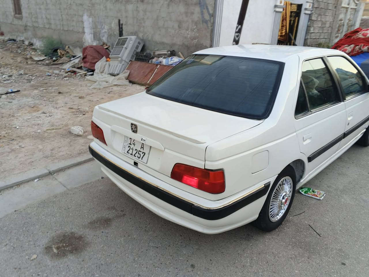 السلام عليكم بيجو بارص رقمه سيارة بصره سنويه 29 مشروع وطني رقم انجليزي تبريد شلج تدفئه هم مكينه وكير كفاله تخم تاير جديد كهربائيا كله شغاله سيارة مال جناي مكان سيارة بغداد الحسينيه ستفسار عله رقم ***********
