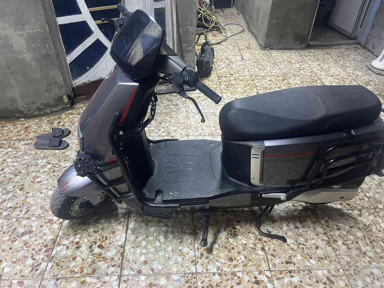 دراجه تيسلا جديده بمعنا الكلمه 6بطاريات شحنه حلو ب900وبيه مجال قليل للشراي اتصل وبخدمتك غير متواجد عالفيس ***********مكاني بغداد مدينه صدر

