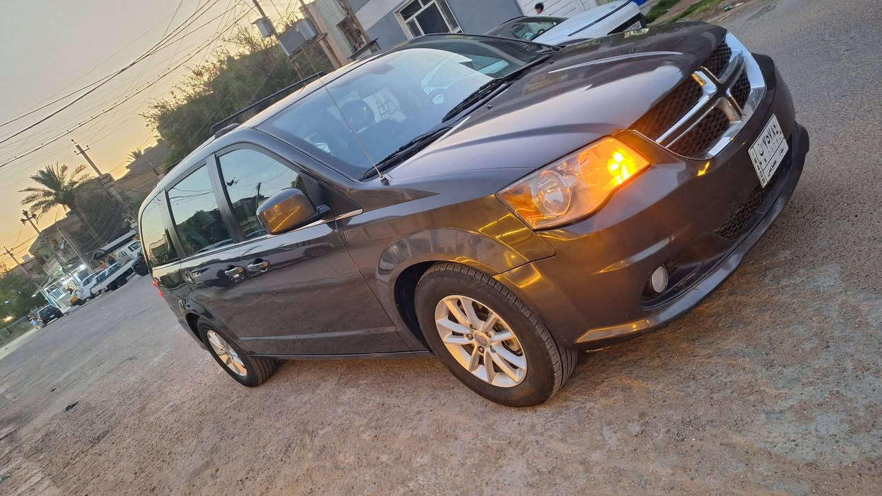 دوج كرفان 2019فول فئه SXT ماشيه 122
        بيع او مراوس حسب القناعه السعر 165
                       ***********
حادث جاملغ بنيد بدون دواخل  بلعراق صاربيه صبغ سونر مرفق بلصور  صور حادثه هم  اوبلخدمه 
              العنوان بغداد الجديده
مكينه كير حداديه كهربائيات شرط الفحص 
تبريد ثلاث قطع ❄️
بيبان كهرباء 
صندوق كهرباء 
كشنات جلد  الوسط  كنتارا كهرباء 
سياره فول اوجاهزه وتراي ناعم اوبلخير علياخذه
