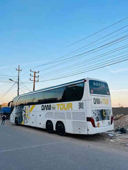 باص ام السيوف مديل 2005
مكينه 8 كير عادي 
تخم تاير صدر جديد 
تبريد صيني ابو الزعانف 
رقم بغداد مشروع وطني بسمي تحويل 
السياره جاهزه مابيهة اي نقص 
عنوان بغداد شارع فلسطين 
***********
