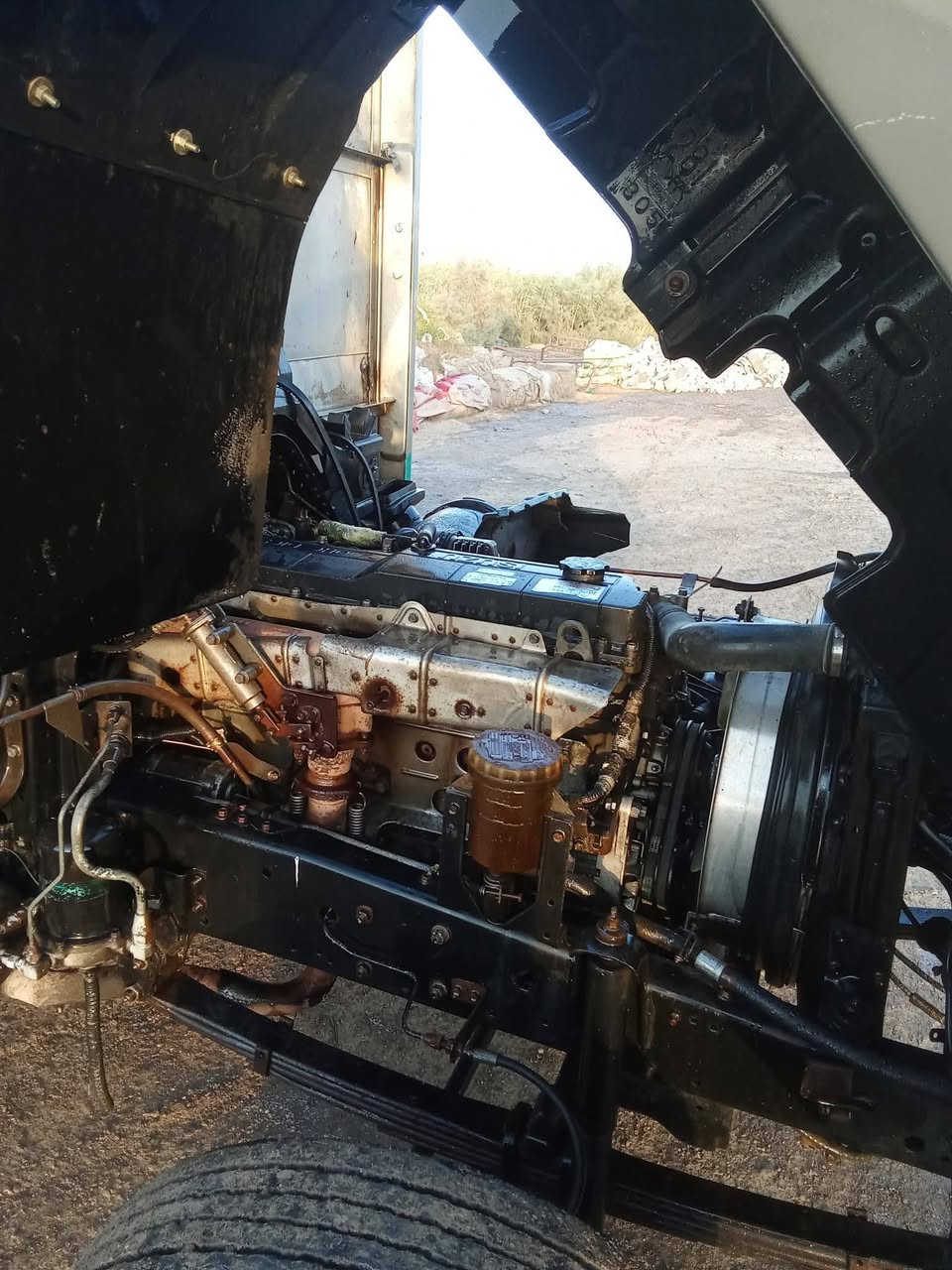 السلام عليكم ازوزه البيع الموديل 94طول سته وربع بلادي مكان السياره الصويرة ***********
