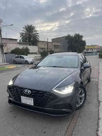 سوناتا موديل 2021 أمريكي  محرك دوش  2500  ماشيه 43mi  رقم بغداد  الموص...