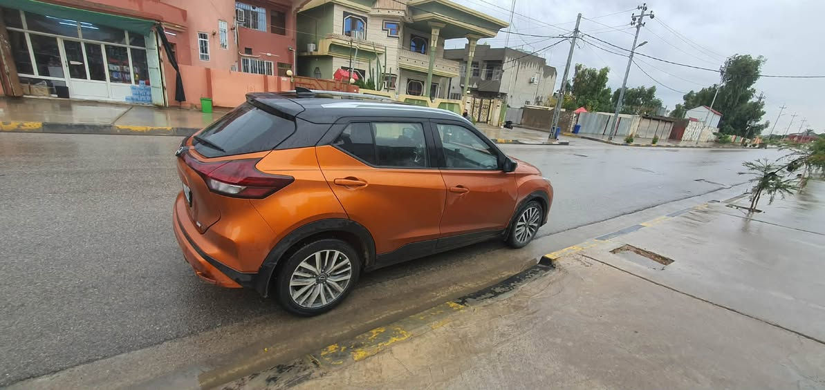 سلام عليكم
سياره نيسان كيكس 
موديل 2022
ماشيه 67
سياره ب اسم اخويا شرط تحويل
سياره حلوه بيها قطعتين جاملخ وباب
بدون دواخل شرط سياره حلوه ونضيفه 
احلا من صور
تخم امامي خلفي جديد
بلكات نوزلات جديد 
هزه رقم سنويه جديد
بس شغل واطلع 
السعر جوه سوك 140بيها مجال للطيبين

تواصل واتس اب او اتصال عل رقم
***********
