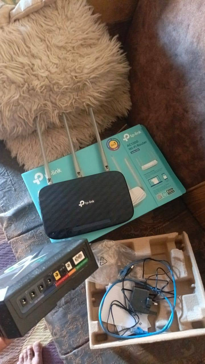 هذني للبيع UPS شغالات مابيهم اي شي شرط الفحص


**إذا كنت صاحب هذا الإعلان وتريد حذفه لأي سبب، رجاءا أرسل رسالة إلى الدعم الفني**