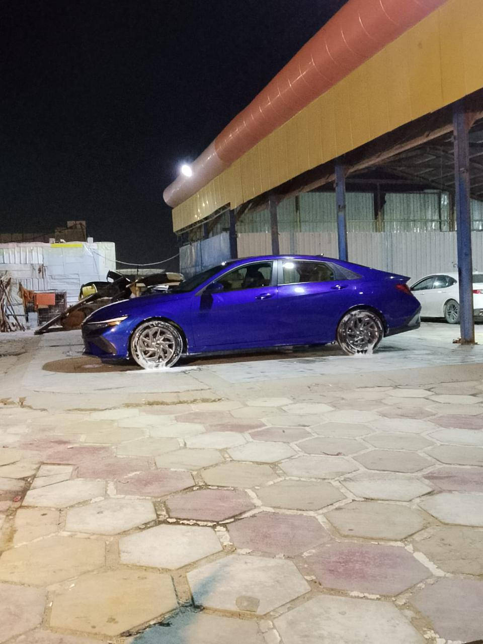 السلام عليكم
الانتره وارد امريكي موديل 24  مرقم حره  ذي قار باسمي السياره  ..تقرير تعمل وتسير 

ماشيه 14ميل سياره جديده 

المواصفات فول عده الفتحه 

سعر 163بيه مجال 

الاتصال ع رقم ***********
